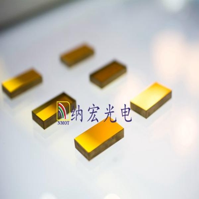 常用金屬膜反射鏡主要分為幾個類別呢？