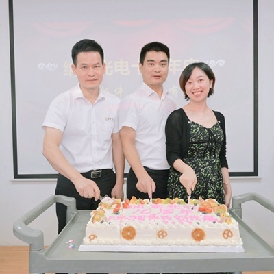 納宏光電10歲啦！“相伴十載，感恩有你”